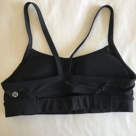 Black lululemon sports bra! Never worn - Picture 3 of 3
